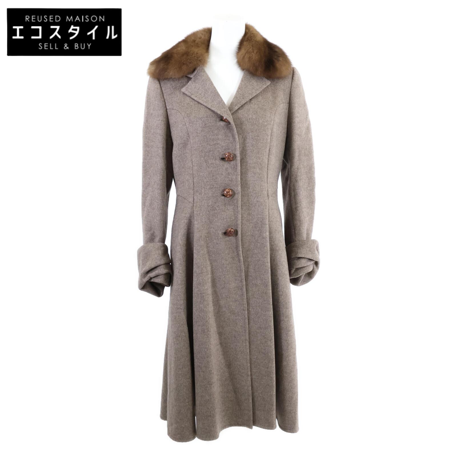 

FOXEY [Good Condition] 33584-ACFE15KN Cashmerex Nylon Sable Fur Collar Leather Walnut Buttons coat 40 greigeUsed