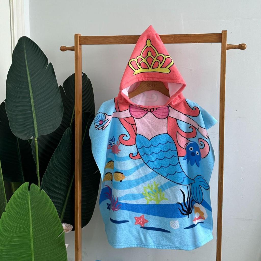 Children's Hooded Bath Towel: Antibacterial, Quick-Drying, Wearable Cloak for Bath or Beach.