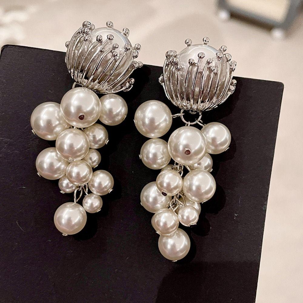 Elegant Grape Shape Earrings Sweet Pearl Beaded Earrings Creative Pear Drop Earrings  Women