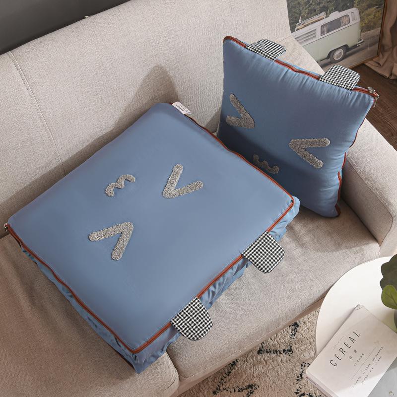 

Dual-use Cushion & Blanket: Creative Cartoon Design for Home & Car, Customizable Logo Gifts 40x40 cm cushion, opens to 100x150 cm, 550g небесно-голубой