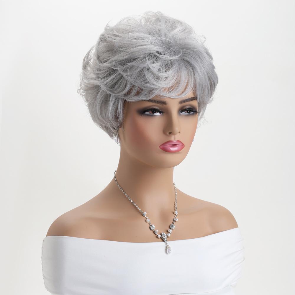 Parrucca Corta Riccia Ondulata Grigio Argento per Capelli con Frangia Sintetica Soffice per Uso Quotidiano Cosplay Fibra Resistente al Calore