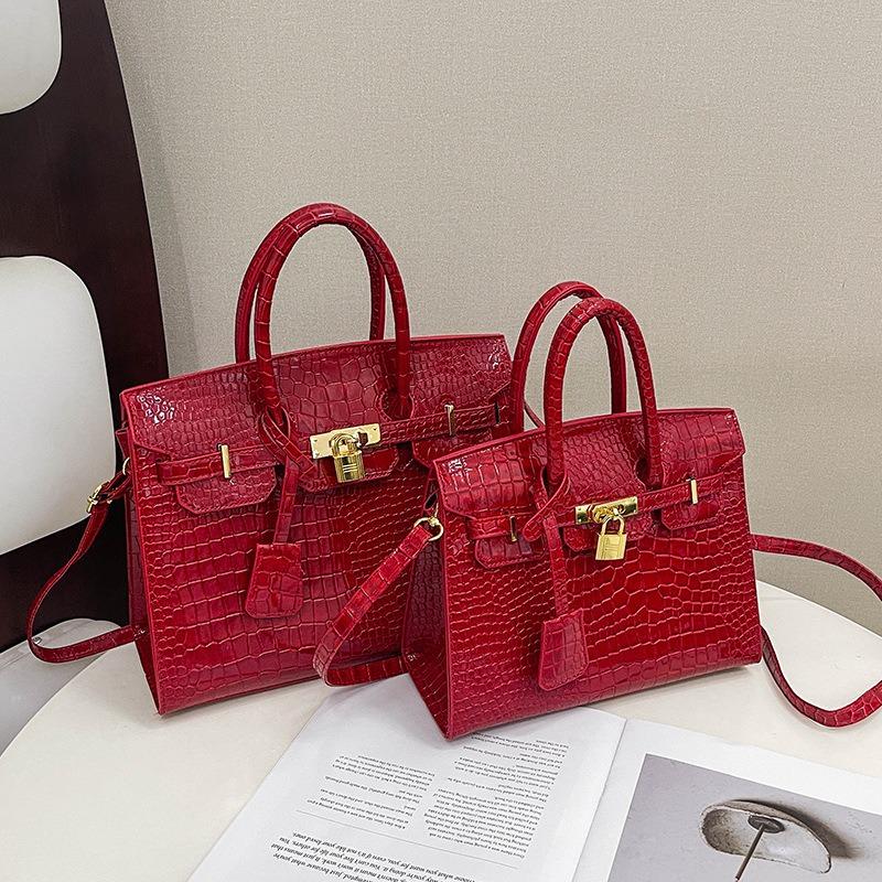 Bag women's new fashion women's bag feeling platinum bag commuting large capacity handbag versatile messenger bag