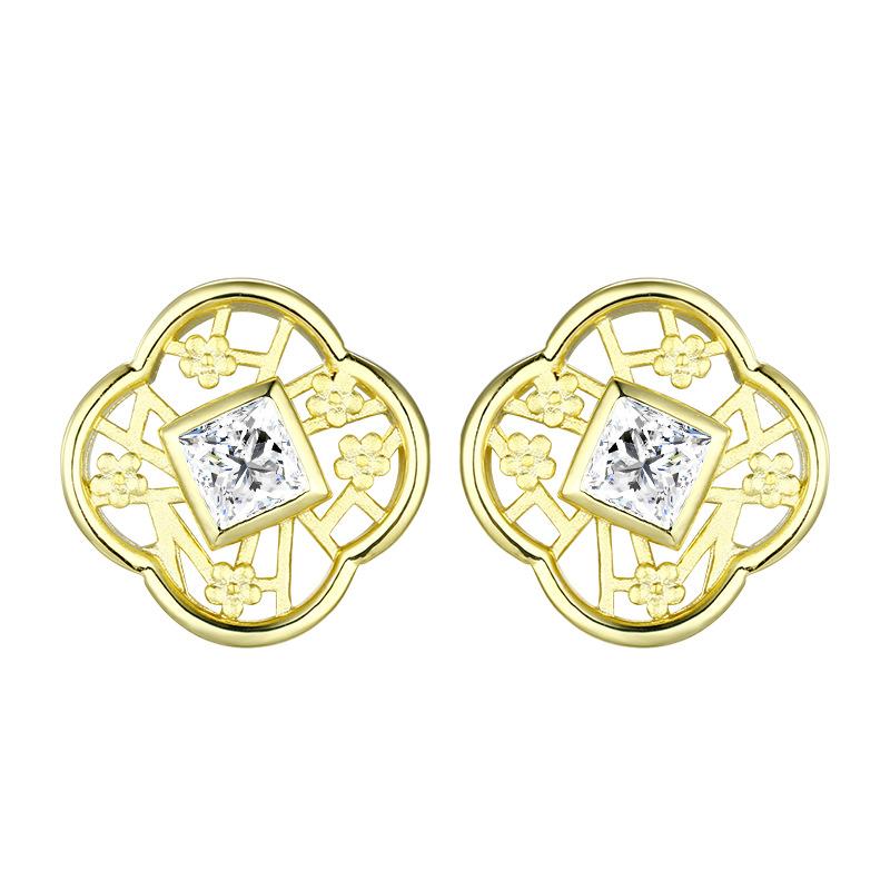 

Original ice plum pattern niche stud earrings 925 High-end light luxury earrings autumn and winter new hot accessories 925 silver