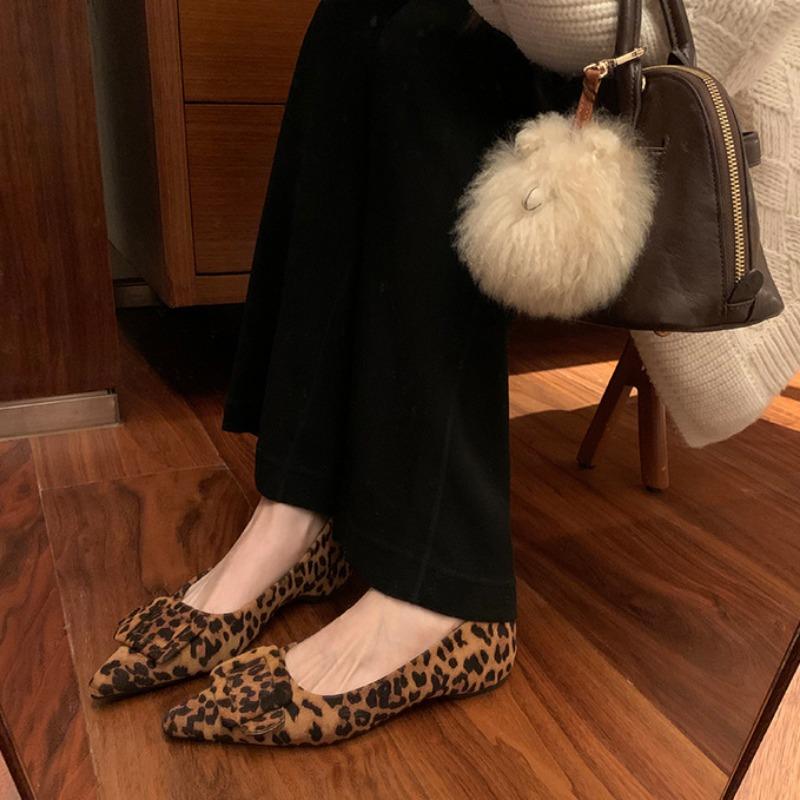 

Sheepskin version~ square buckle leather leopard print shoes flat Mary Jane shoes women s shallow mouth single shoes soft sole pointed shoes ladyshoes 40