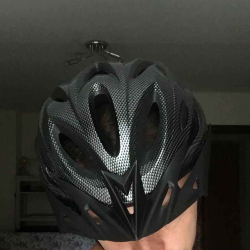 Cycling Helmet Comfortable Lining Light Weight Bicycles Helmet Hollows Breathable Cycling Helmet for Outdoor Sports