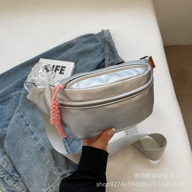 Internet Celebrity Popular Small Bag Women's Bag 2025 New Trendy French Niche Design Fanny Bag Fashion Breast Bag Messenger Bag