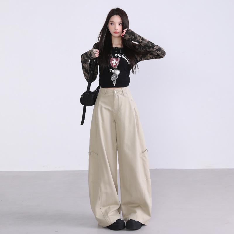 2025 Autumn Women's Spliced Wide-Leg Cargo Pants with Large Pockets