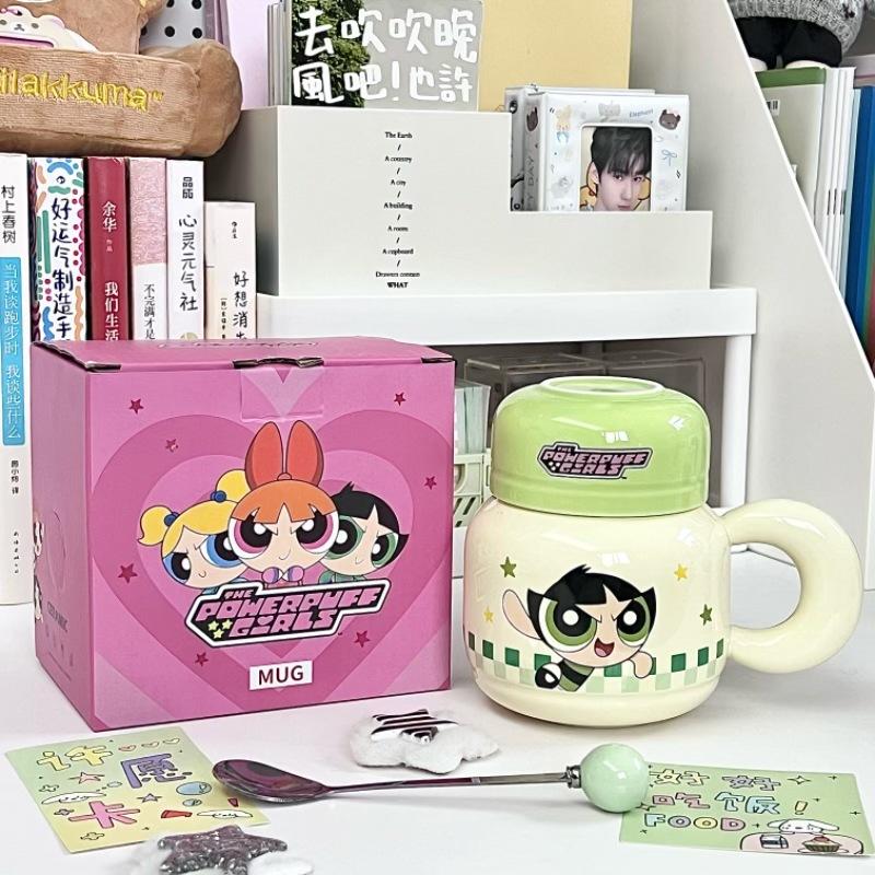 Ceramiczny kubek Powerpuff Girls z pokrywką na prezenty urodzinowe dla dziewczynek, praktyczne pamiątki, wysokiej jakości kubki do picia