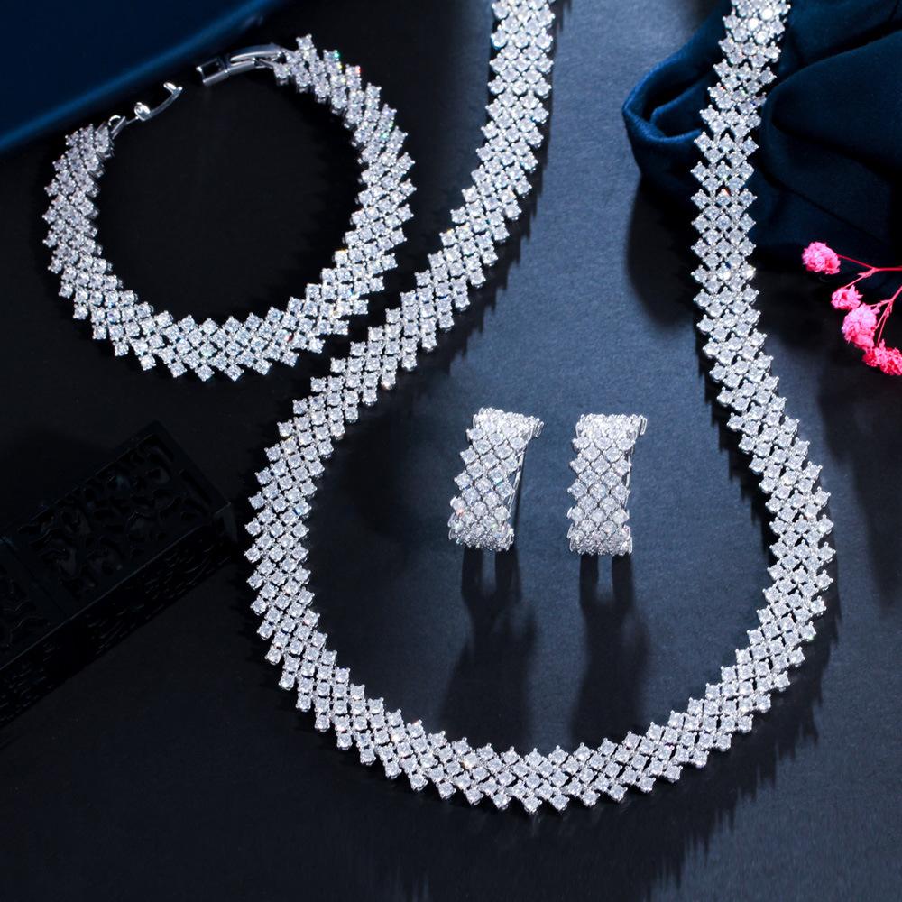 Bridal Jewelry Necklace Earrings Bracelet Three-Piece Chain, Super Flash Zircon Dinner Wedding Set