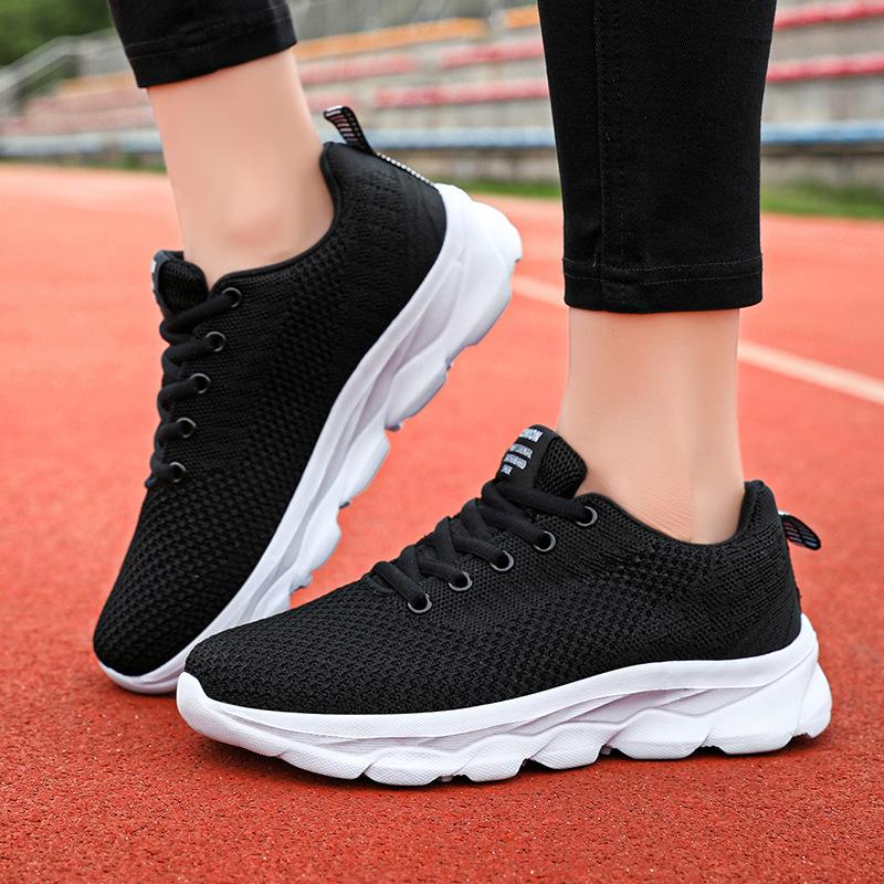 Spring and Summer Mesh Breathable Casual Sports Shoes Mother Walking Shoes Running Shoes Soft Sole Lightweight Travel Shoes Women