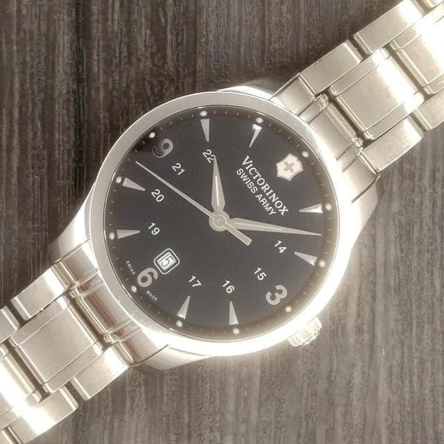 Used VICTORINOX watch [SWISS MADE]