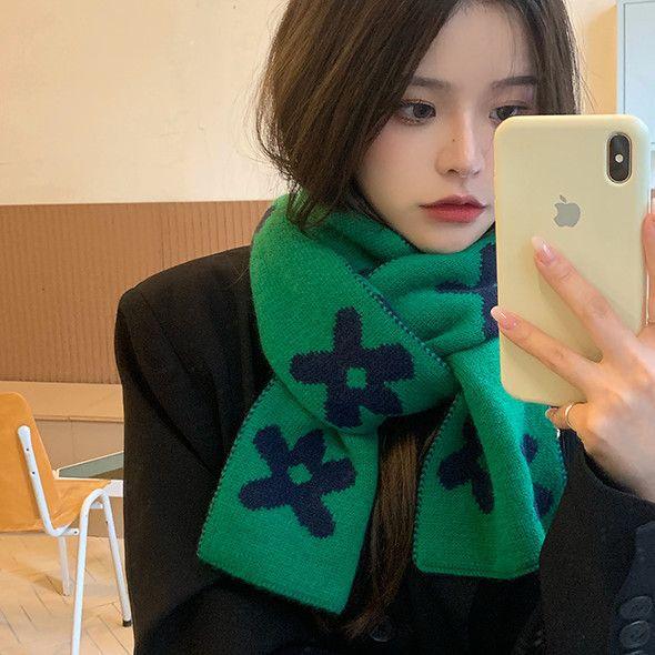 Fresh Hyuna Small Flower Double Sided Knitted Scarf for Women Winter Korean Version Versatile Ins Student Warm Woolen Scarf