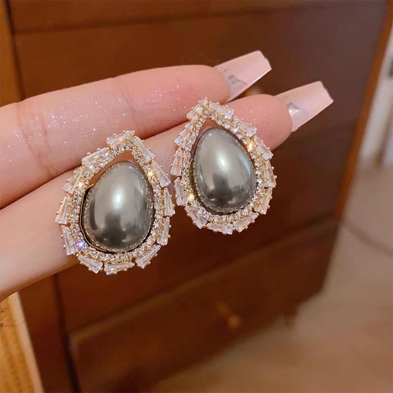 

Retro Zircon Stud Earrings Women Waterdrop Pearl Earrings Elegant Luxury Exquisite Shiny Banquet Party Daily Wear Jewelry Gifts сірий колір