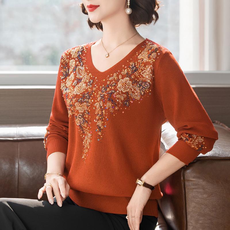Happy Mother-in-law V-neck Red Knitwear with Handmade Sequin Embroidery - Slimming and Age-Reducing Top for Spring and Autumn