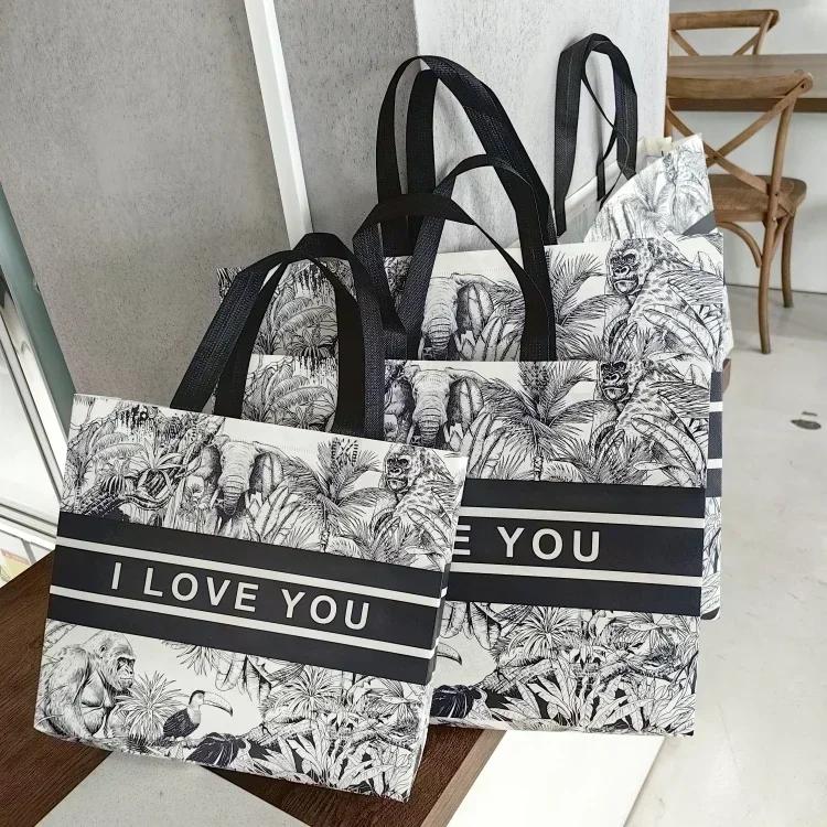 10pcs Non-woven Fabric Handbag Film Covering Waterproof Shopping Bags Strong Handle Package Bag Clothing Gift Pack Portable Bags