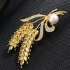 Golden Wheat Ear Brooch: Elegant Women's Suit Jacket Pin & Versatile Clothing Accessory