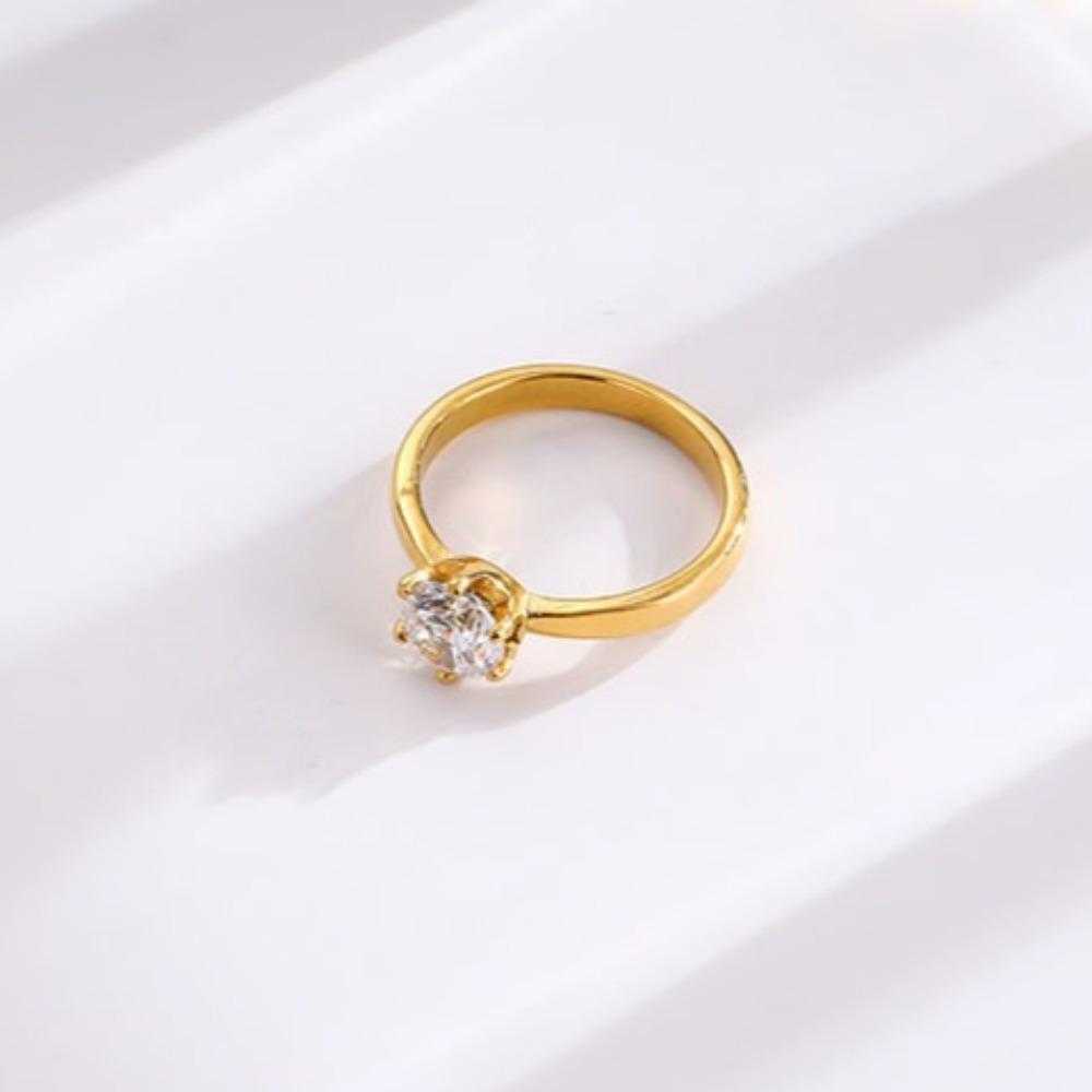 Luxury French Sparkling Zircon Titanium Ring for Women Stylish Versatile Fashion Jewelry Accessory