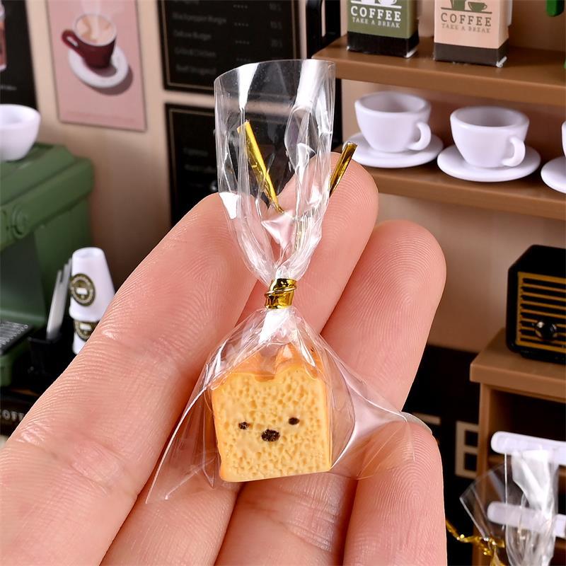 

5 Pcs Cute Dollhouse Miniature Kitchen Food Toy Bagged Toast Bread Model Home Decor Kid Play Toy Micro Landscape Ornaments Gifts