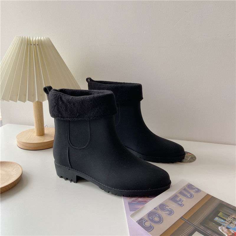 Warm Fashion Wear Rain Shoes Women Adult Short Rain Boots Waterproof Cover Shoes Non-slip Velvet Water Boots Rubber Shoes Water Shoes