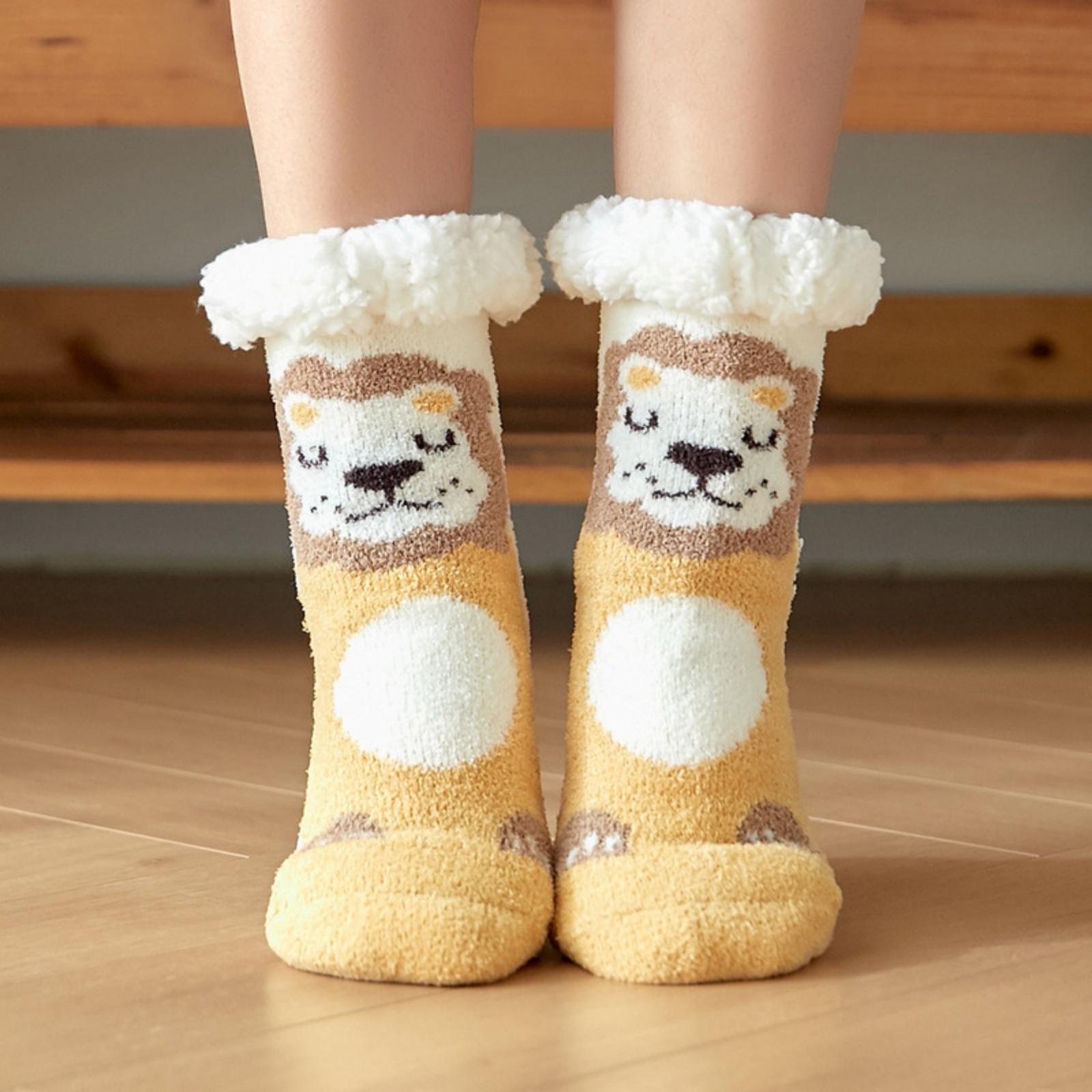 

Christmas Floor Socks For Women - Winter Fleece-lined Coral Fleece Socks, Sleeping Home Socks, Snow Socks, Postpartum Carpet Socks One Size
