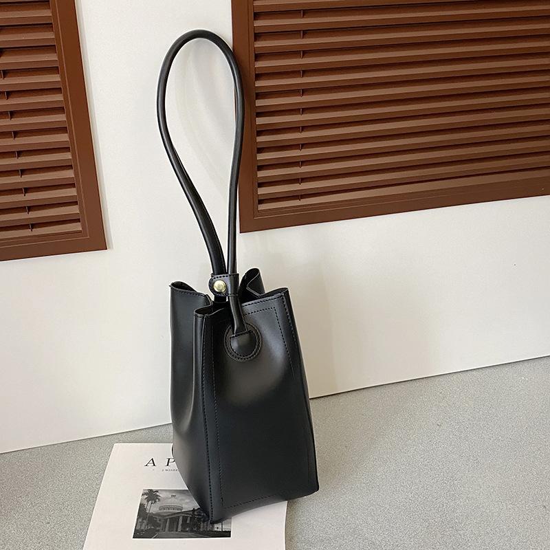 French Niche Design Summer Women S Handbagnewest Fashion Bucket Bag All-Match Simple Underarm Bag Shoulder Bag