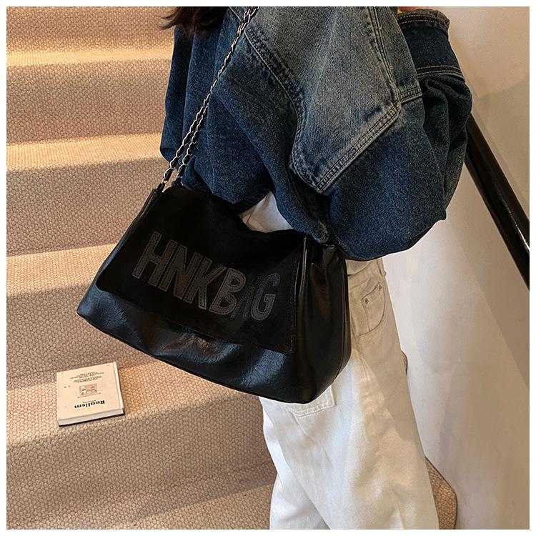 Korean fashion style is coming! New armpit bag, fashion Muse