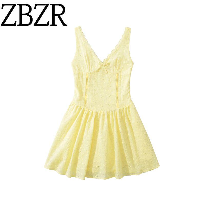 Zbzr Spring New Women Clothes Western Style French Style Fashion Yellow Lace Back Elastic Sling Dress