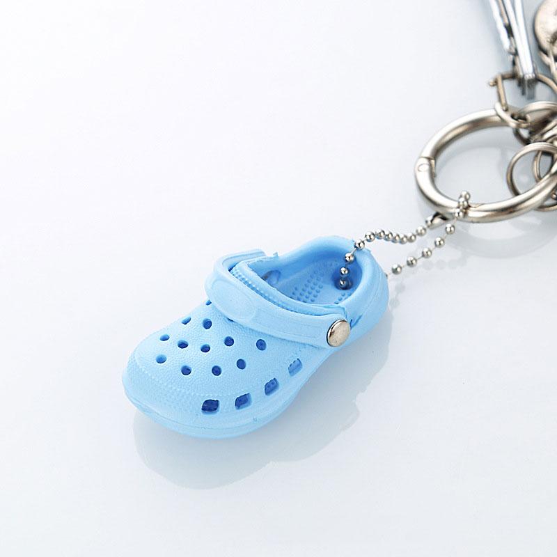 Neuer 3D Mini-Schuh-Schlüsselanhänger PVC-Schuh-Anhänger für Clogs Zubehör Damen Strandtasche Sandalen Schnalle Pin DIY Schmuck Dekoration