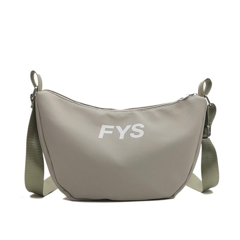 

2024 spring canvas dumpling bag women s new casual large-capacity shoulder messenger bag fashionable and simple sports bag