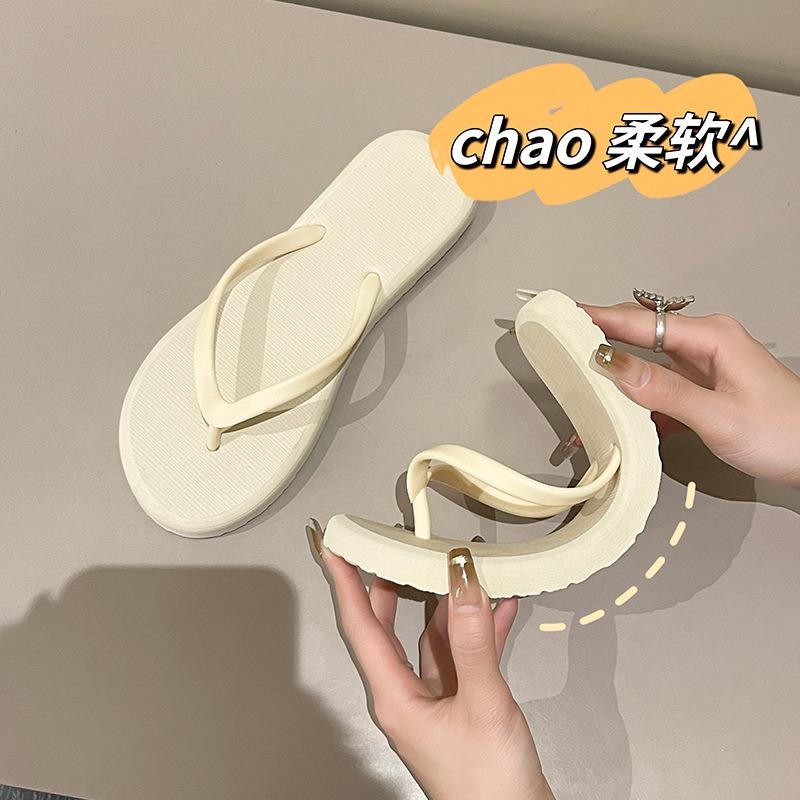 Premium sense non-slip simple flip-flops women's summer new wear solid color pinch feet seaside beach cool slippers women