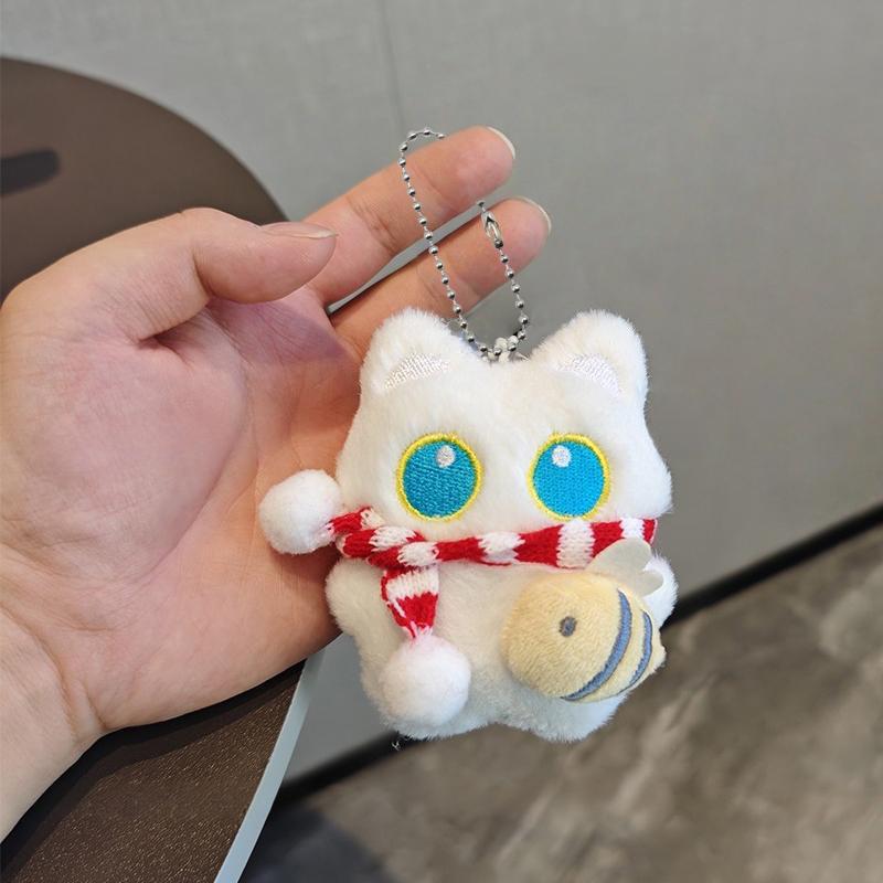 Popular Squeak Cute Hug Little Fish Big Eyes Black Cat White Cat Pendant Plush Doll Pendant Keychain Perfect Gift