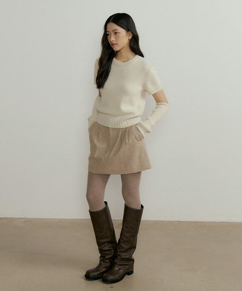 Lingseoul Two Button Pintuck Mini Skirt-Beige