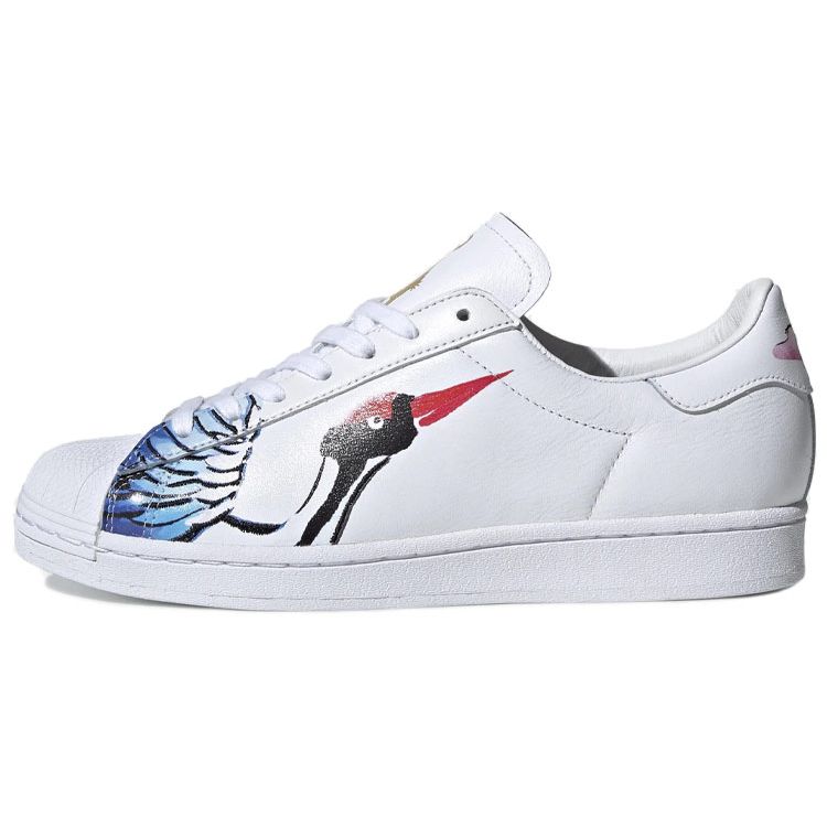 

Кроссовки унисекс adidas Superstar Chinese New Year белое золото-металлик FW5351