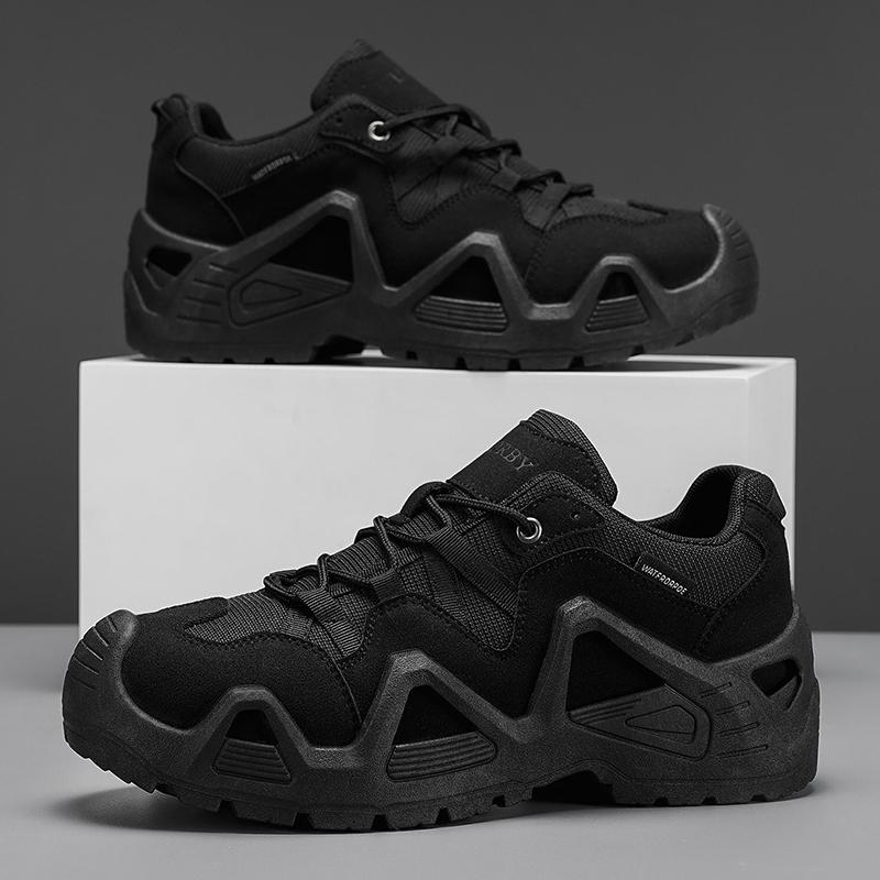 Men's Outdoor Fashion Sneakers New Designers Hiking Shoes Men's Camouflage Breathable Walking Shoes Climbing Shoes for Couples