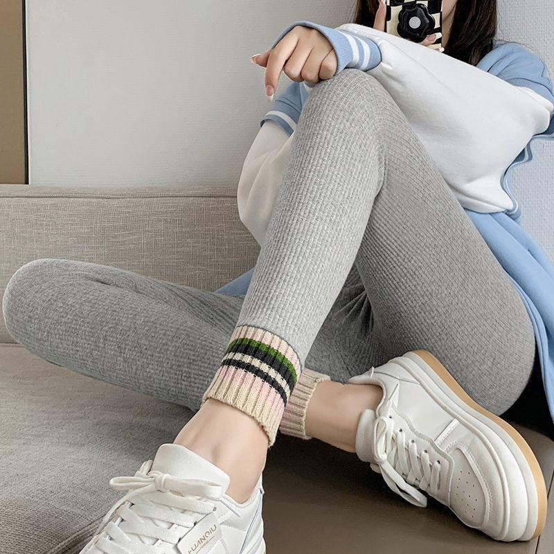 

Новые серые леггинсы в рубчик для женщин, тонкие кальсоны с высокой талией для женщин и бархат для тепла осенью и зимой XL [120-75kg wear]