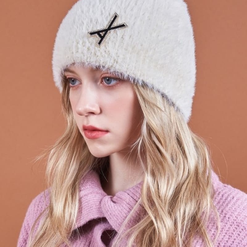 

VARZAR VA Брошь Мягкая Ангоровая Шапка Крем FREE