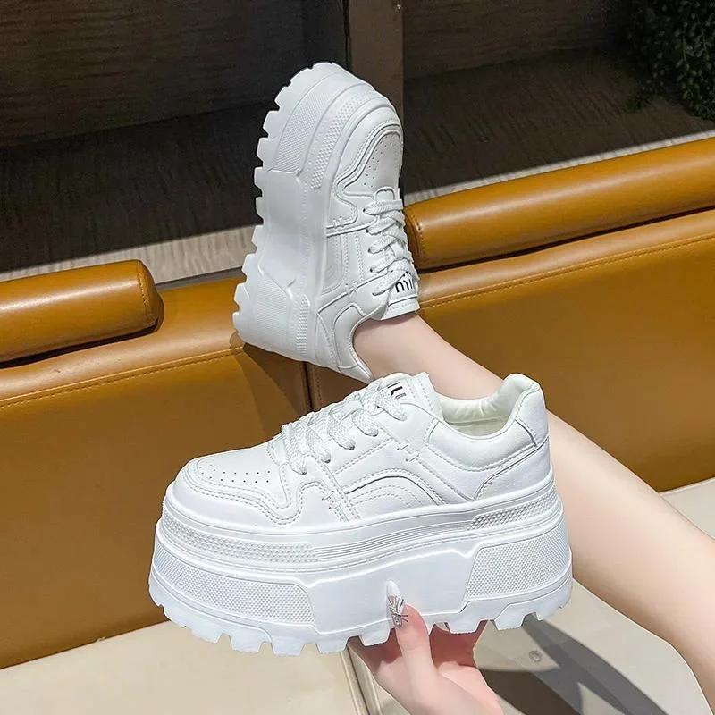 Women's Shoes 2025 Spring New Thick Soled Height Increasing Casual Sports Shoes Fashionable Lace Up Anti Slip Casual Board Shoes