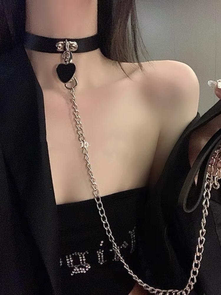Gothic Harness Women Collar Chain Choker Sexy PU Leather Chain Pendant Collar Choker Necklace Cosplay Accessories for Couples