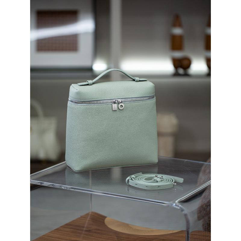 

Новый стильный и простой рюкзак Piana 2025 года для женщин — это вместительная сумка для отдыха и путешествий. 23x8x22cm