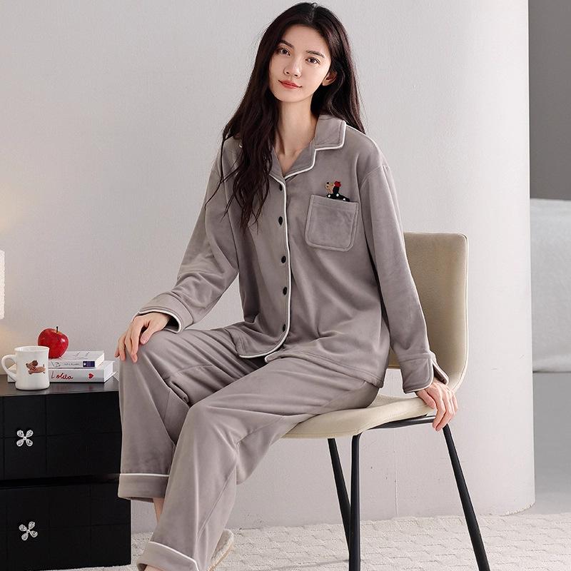 Pajamas women's winter anti-static island fleece thickened and fleece can be worn outside in autumn and winter casual loungewear women's suit