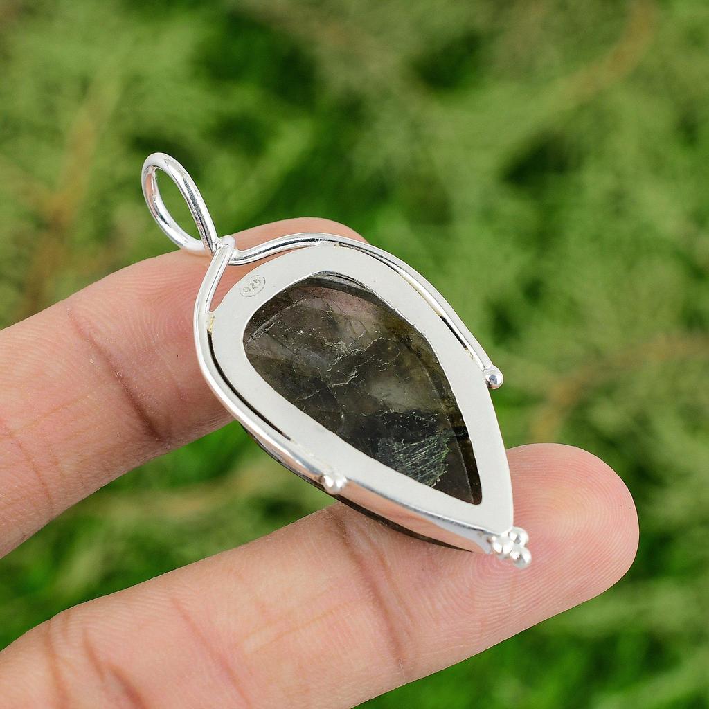 Daughters Day Deal Labradorite Stone 925 Sterling Silver Bezel Sister Pendant