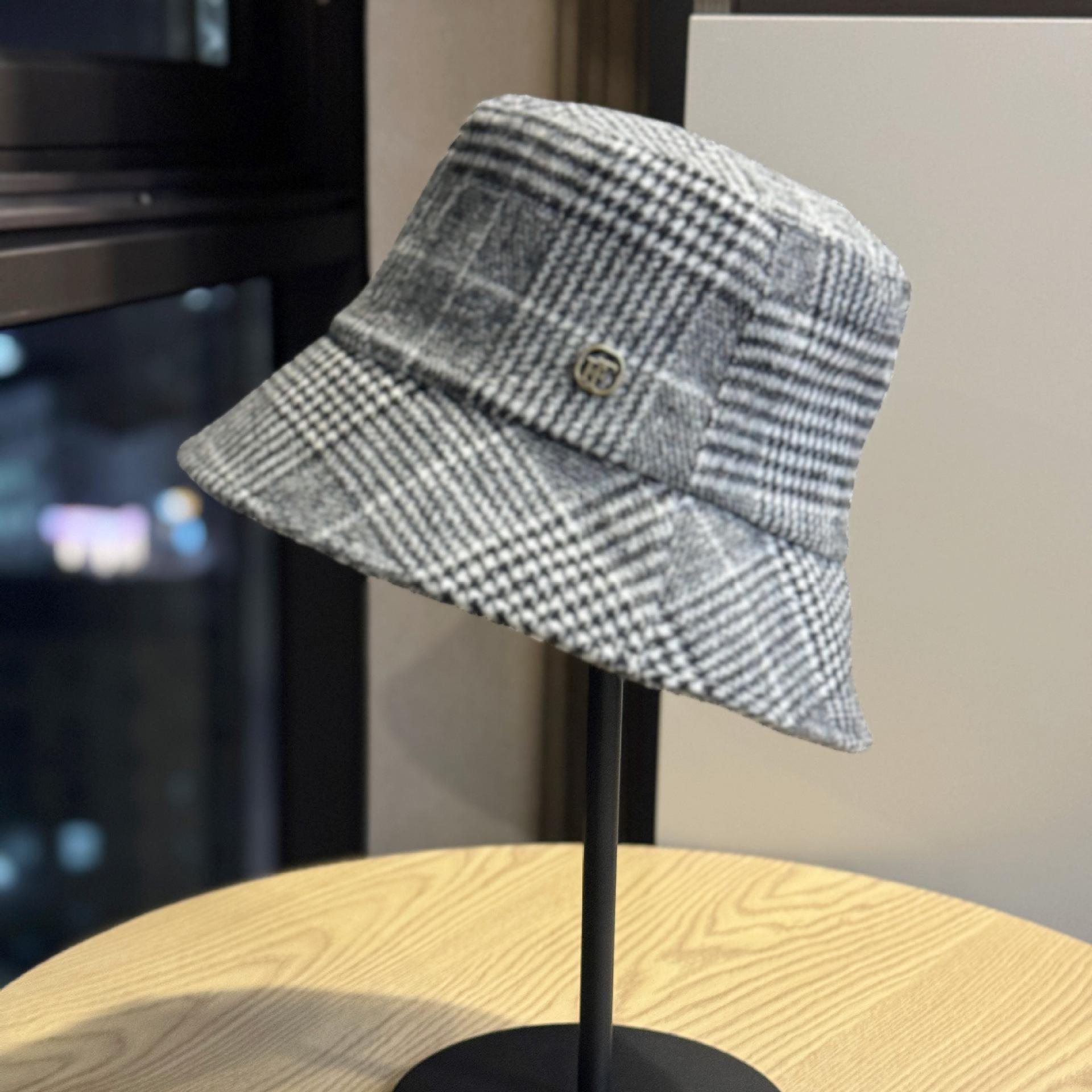 

Retro Plaid Fisherman Hat Women s Autumn and Winter British Style Warm Basin Hat Showing Face Small Versatile Woolen Hat Adjustable