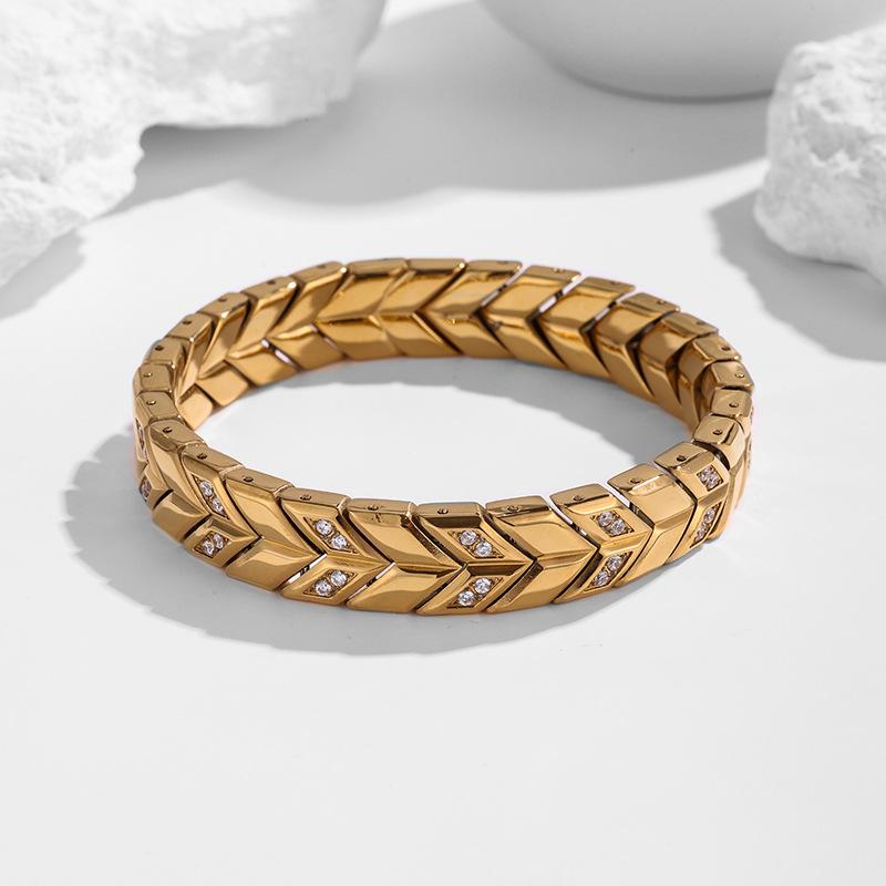 European and American Fishbone Bracelet Inlaid with Zircon Bracelet Men s Fashion Trend Jewelry 2026 12MM*21CM