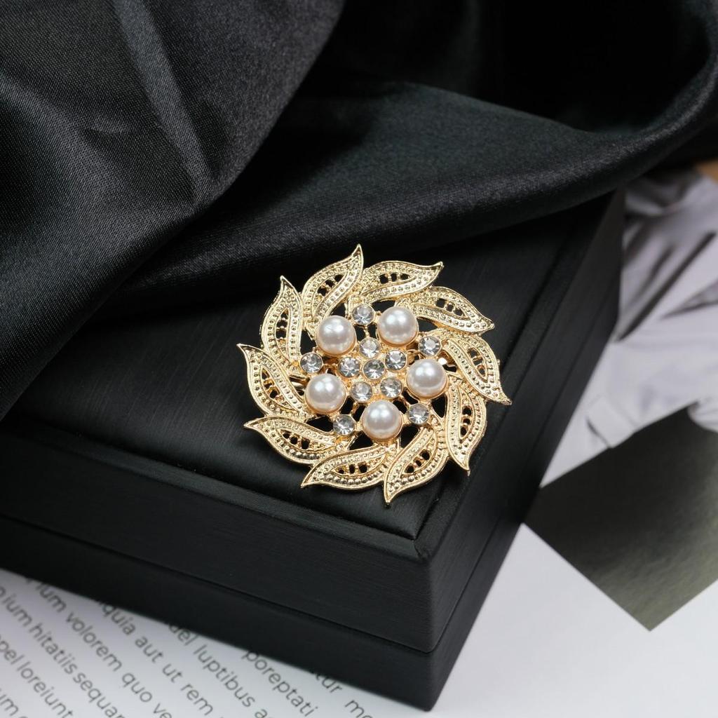 Elegant Versatile Light Luxury Corsage Brooch with Niche Design - Anti-Exposure Pin