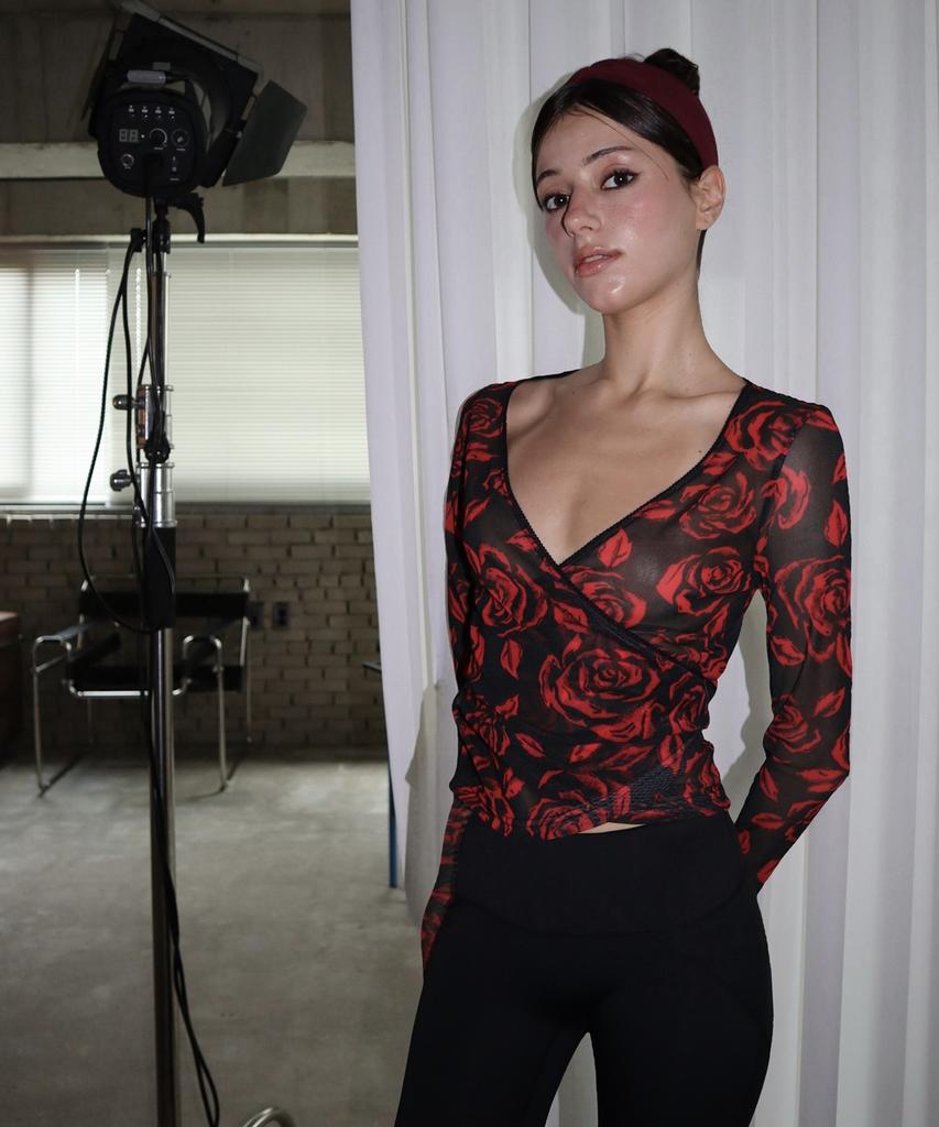 BNFROM Rose Wrap See-Through Sleeve