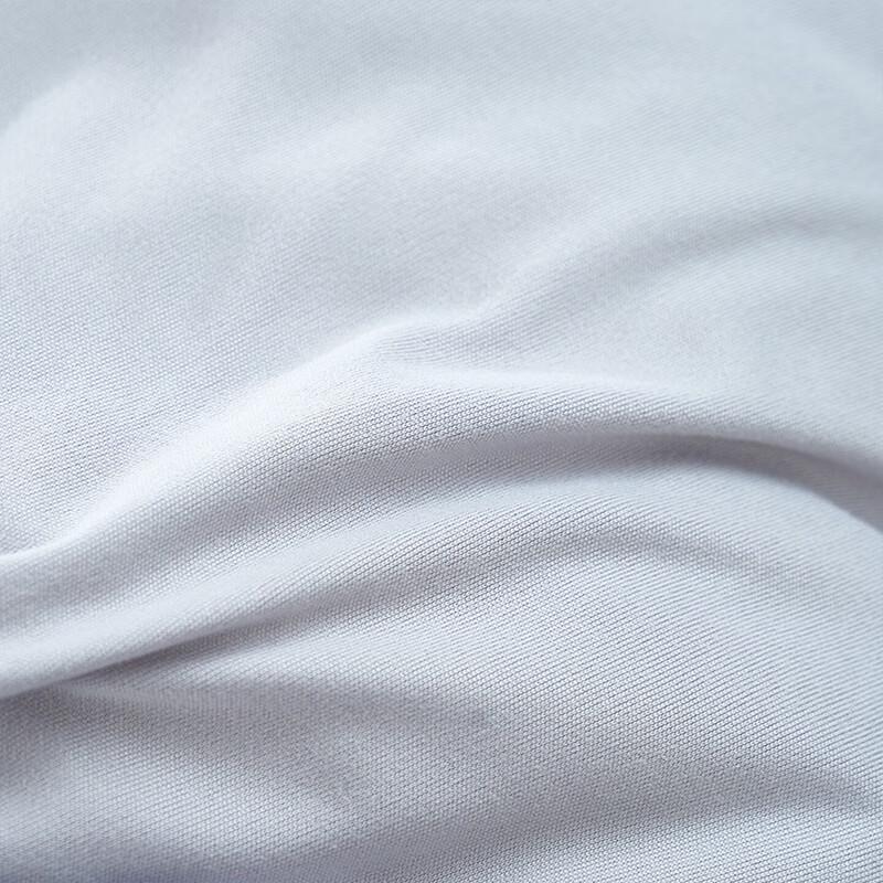 FUANNA All-Season Temperature Control Comforter