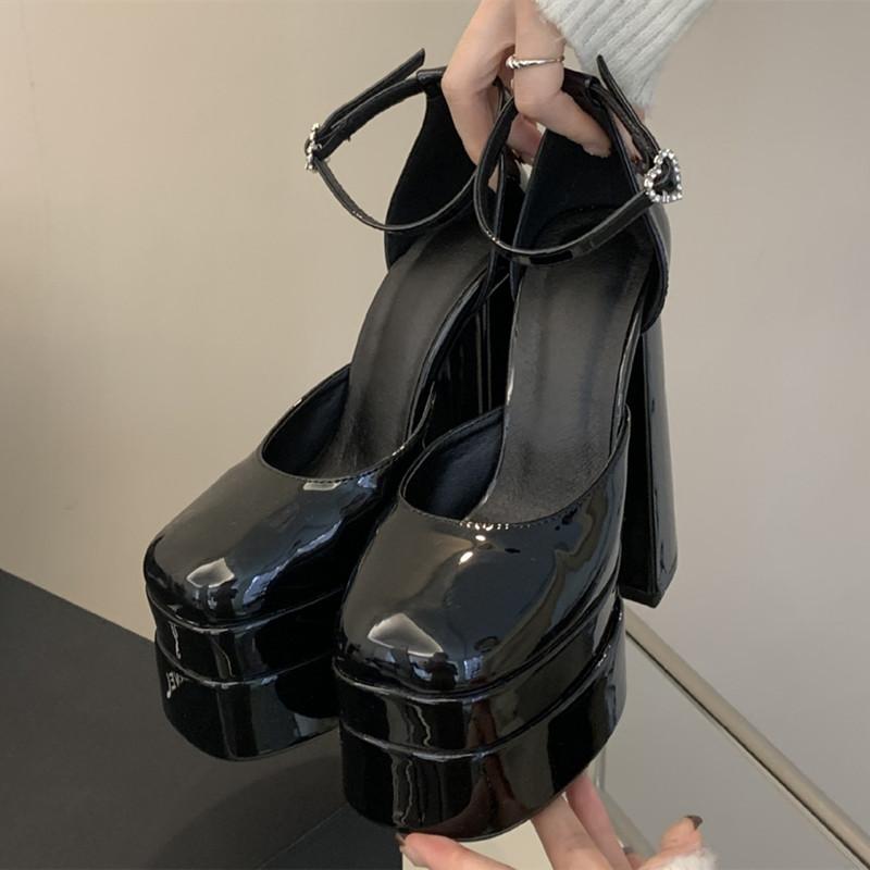 

Звездный стиль Мода Лакированная кожа Туфли на платформе и танкетке Женские Летние С квадратным носком 14 см Очень высокие каблуки Женские Вечерние Массивные туфли 35