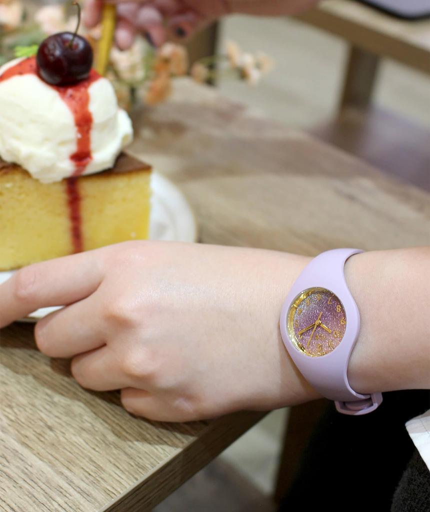 Authorized Distributor Ice Watch Watch 022570 ICE Glitter Lilac Cosmic Small 31mm [Ice Watch] Women's