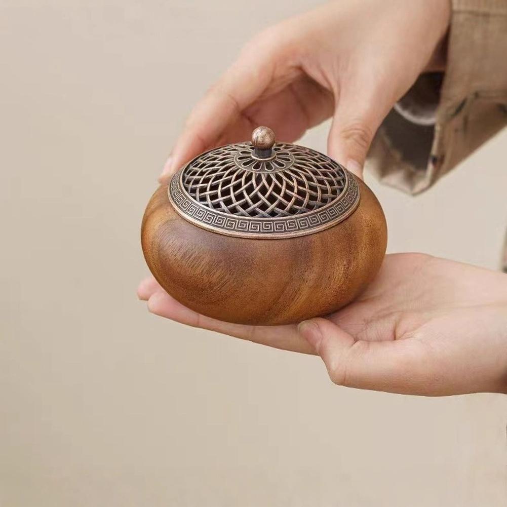 Chinese Incense Holder Aromatherapy Burner Meditation Space Compact Dimensions Elegant Aesthetic Serene Atmosphere