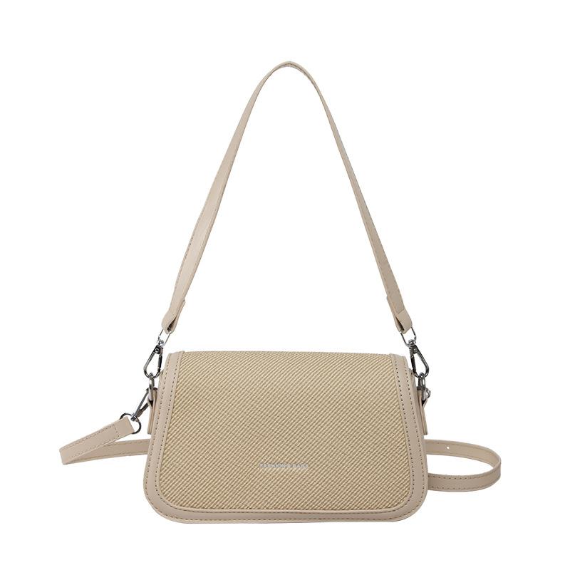 2025 new Korean version fashion temperament simple shoulder small square bag women's leisure commuting versatile high sense messenger bag